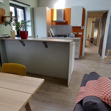 L'annexe * Mellet